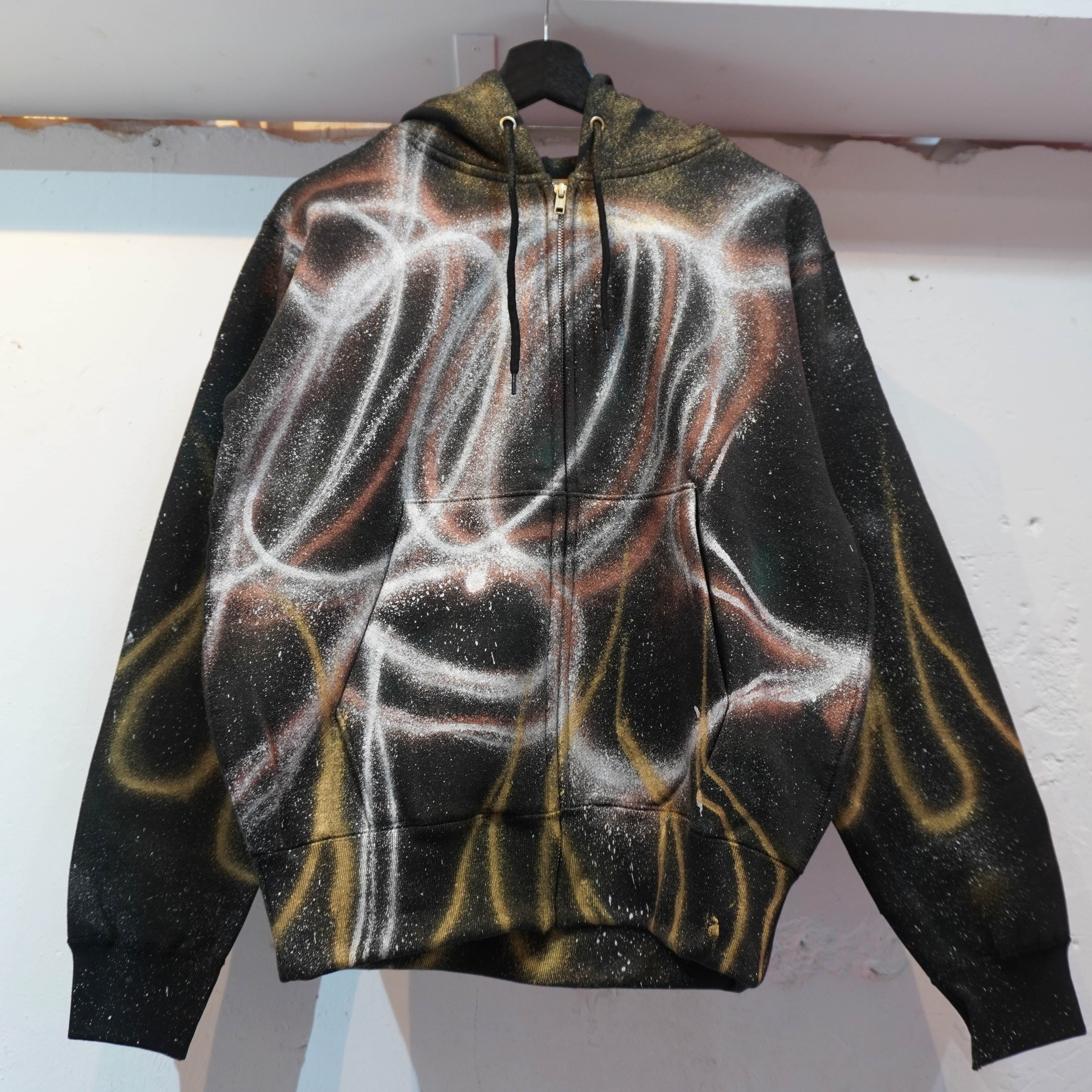 SKOLOCT SPRAY PAINTED ZIP HOODIE-S