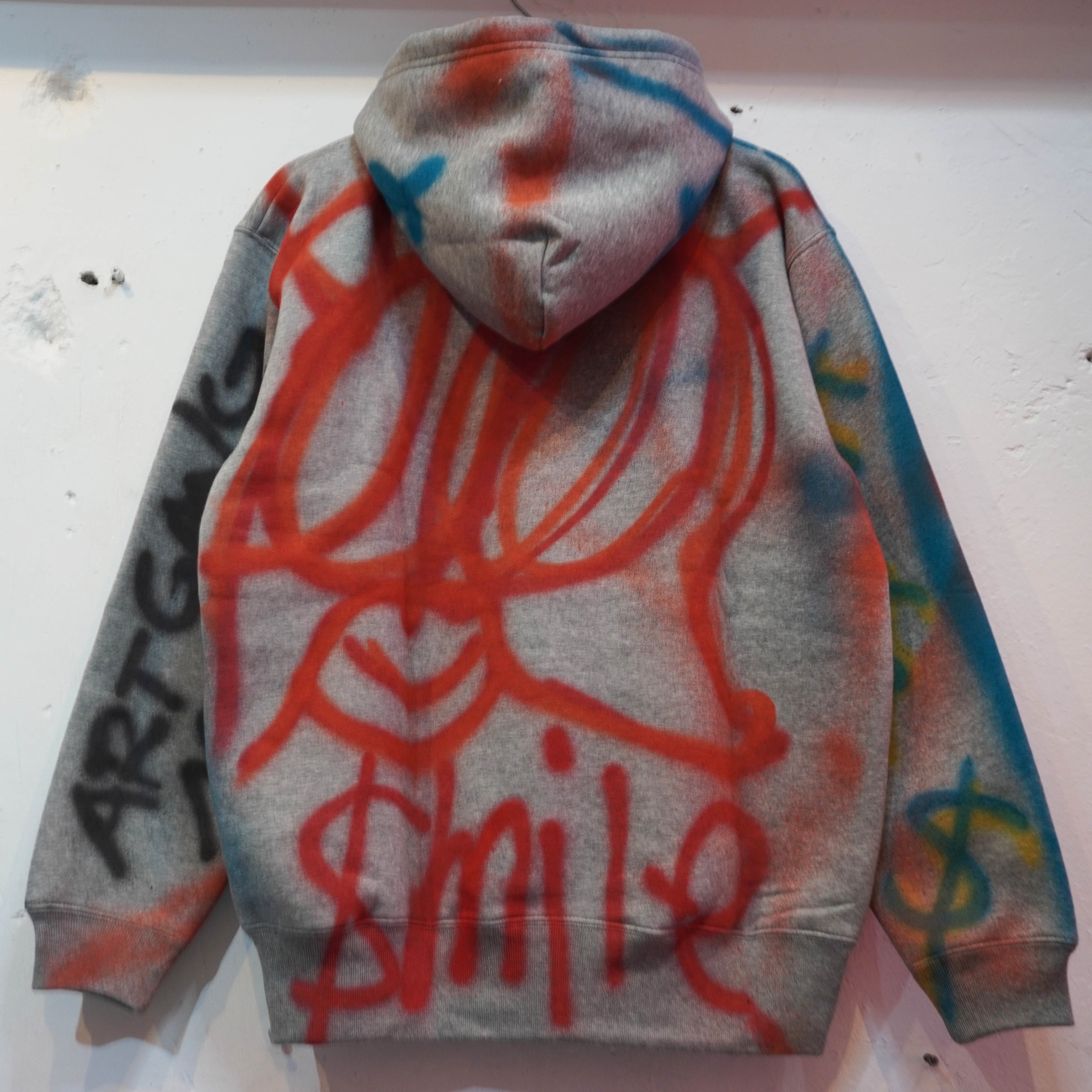 SKOLOCT SPRAY PAINTED REMAKE HOODIE-L