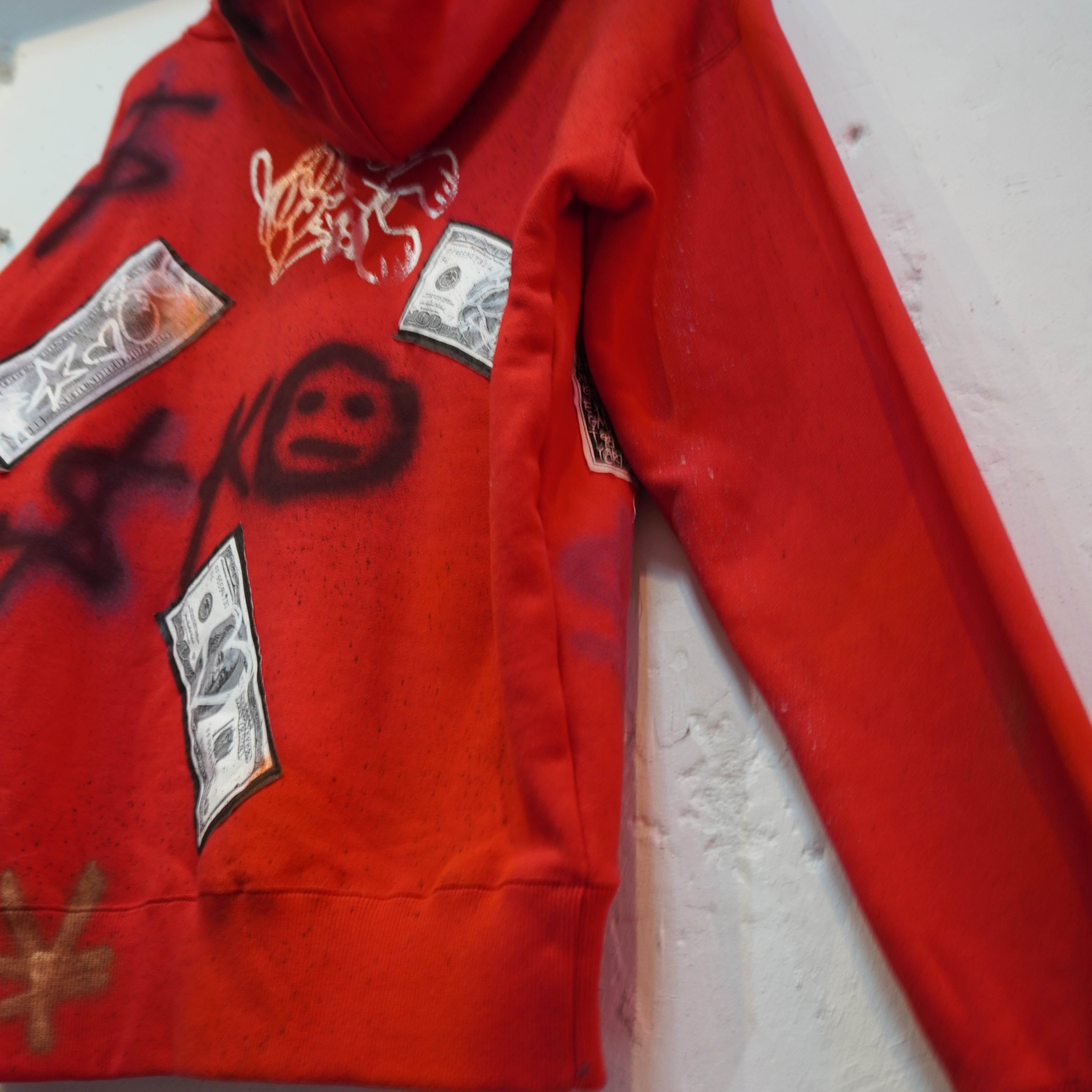 SKOLOCT SPRAY PAINTED REMAKE HOODIE-M