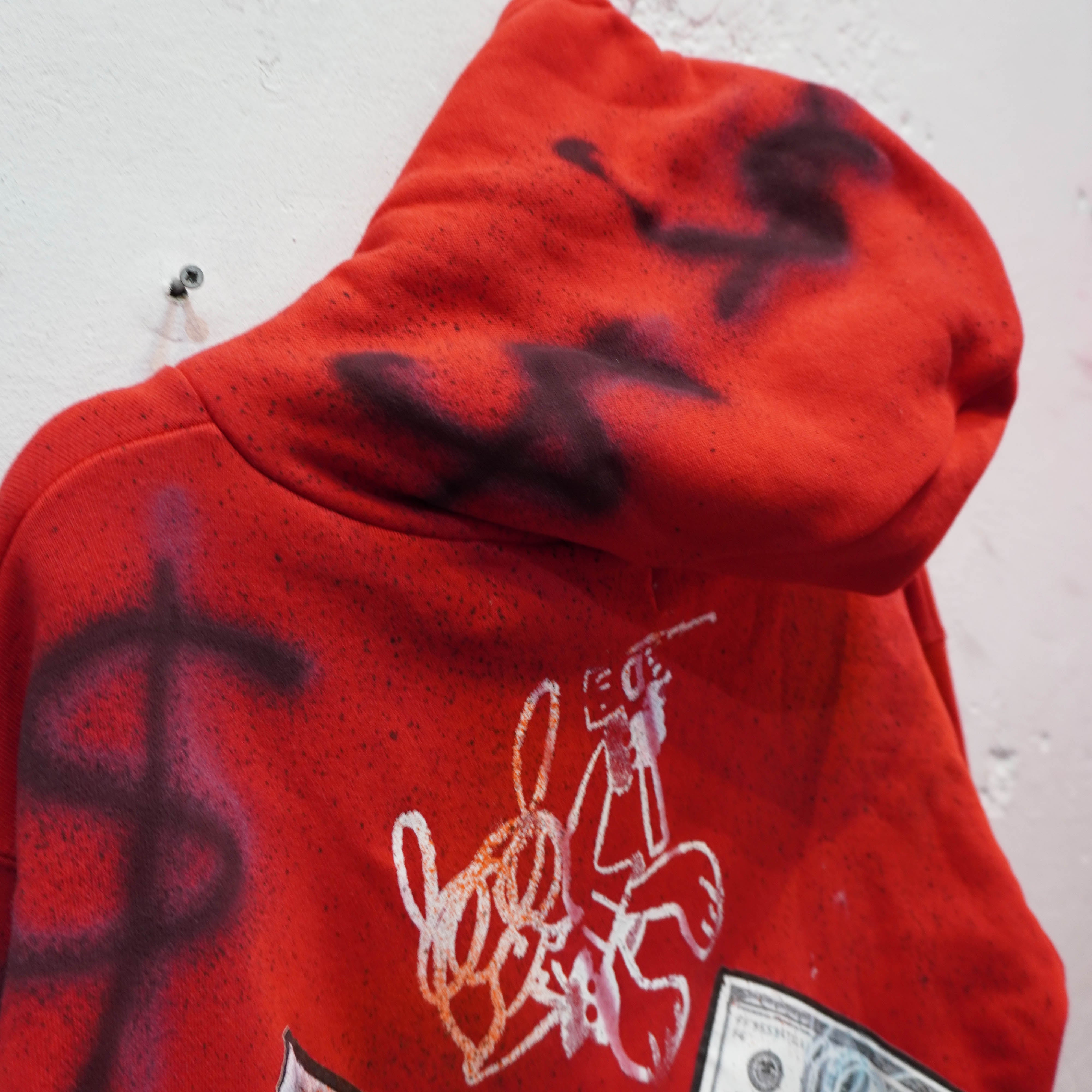 SKOLOCT SPRAY PAINTED REMAKE HOODIE-M